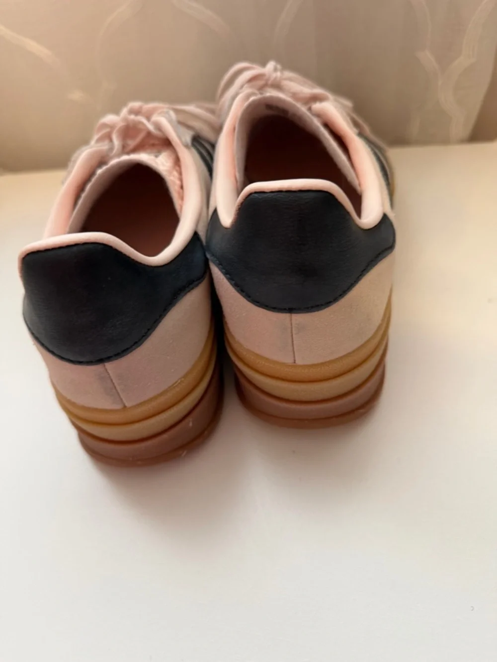 adidas classic gazelle